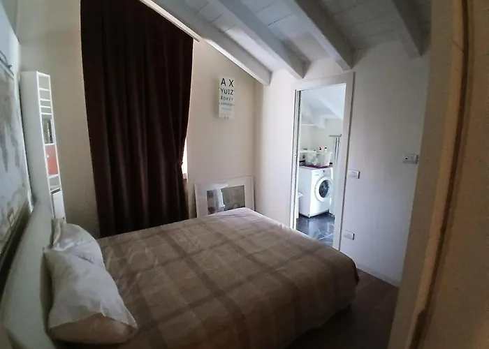 דירה Shangri La - Two Bedroom Mansard *